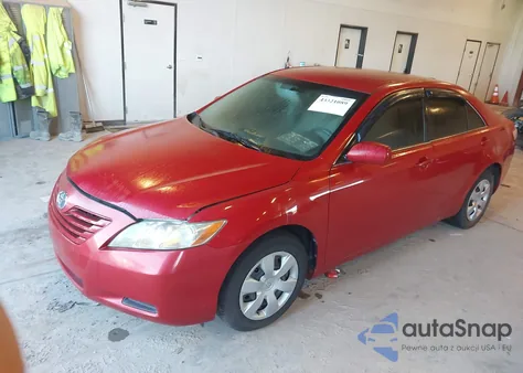 2007 Toyota Camry Le z USA, uszkodzony, nr VIN 4T1BE46K97U027447